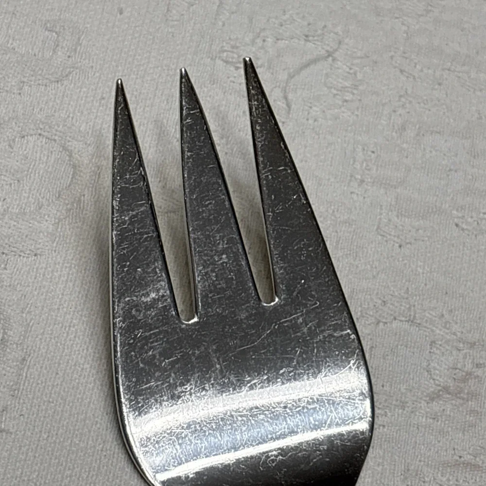1965 GARLAND 1847 Rogers Bros IS Meat Fork Serving Fork Silver Plate Flatware